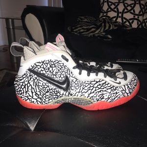 SUPER HOTT FOAMPOSITE PRO “ELEPHANTS”